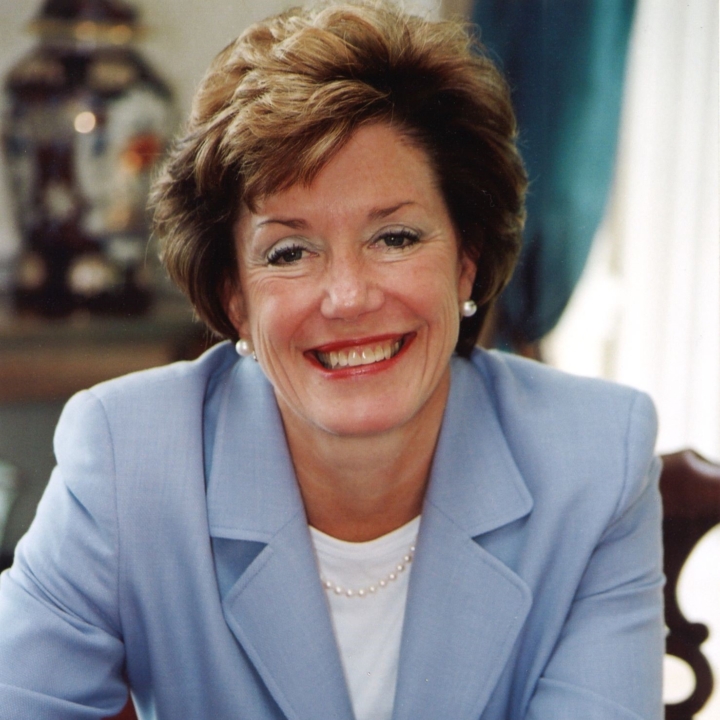 Susan C Keating Headshot Square 2